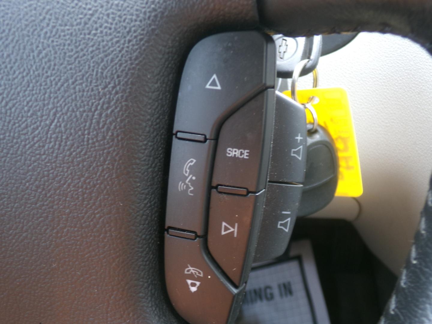 2014 Black /Gray Chevrolet Impala LT (2G1WB5E35E1) with an 3.6L V6 DOHC 16V FFV engine, 6-Speed Automatic transmission, located at 401 First NE, Bearden, AR, 71720, (870) 687-3414, 33.726528, -92.611519 - Photo#11